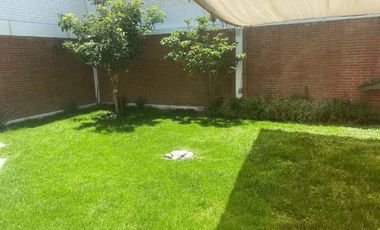 HERMOSA CASA EN VENTA UBICADA EN PRADOS AGUA AZUL, PUEBLA
