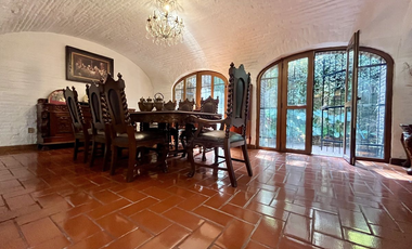 ENCANTADORA CASA EN CONDOMINIO CON SEGURIDAD