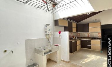 Casa en Arriendo Sector La Castellana - Laureles