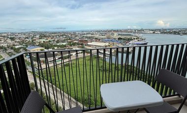 FOR RENT - 1BEDROOM WITH BALCONY FRONT SEAVIEW IN MANDANI BAY, MANDAUE CEBU. INTERIOR DESIGNED UNIT.