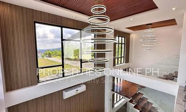 3-STOREY LUXURY HOUSE WITH POOL AT SPLENDIDO, LAUREL, BATANGAS