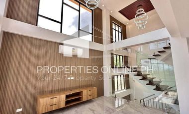 3-STOREY LUXURY HOUSE WITH POOL AT SPLENDIDO, LAUREL, BATANGAS