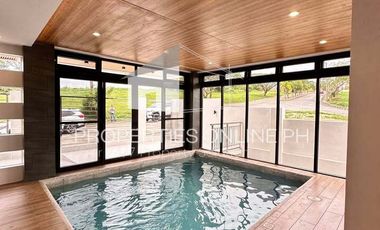3-STOREY LUXURY HOUSE WITH POOL AT SPLENDIDO, LAUREL, BATANGAS