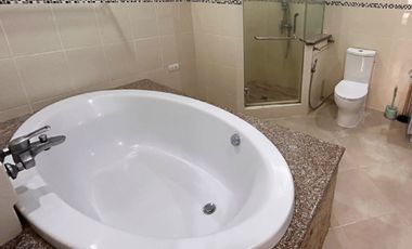 BEACHFRONT APARTMENT FOR SALE!!