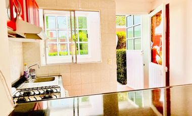 CASA EN VENTA NICOLAS ROMERO ATIZAPAN DE ZARAGOZA FUENTES DE SAN JOSE CREDITO INFONAVIT EN PRIVADA TRES RECAMARAS