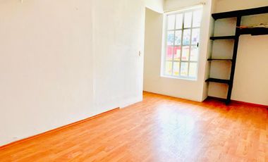 CASA EN VENTA NICOLAS ROMERO ATIZAPAN DE ZARAGOZA FUENTES DE SAN JOSE CREDITO INFONAVIT EN PRIVADA TRES RECAMARAS