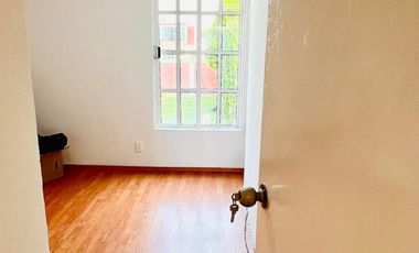 CASA EN VENTA NICOLAS ROMERO ATIZAPAN DE ZARAGOZA FUENTES DE SAN JOSE CREDITO INFONAVIT EN PRIVADA TRES RECAMARAS