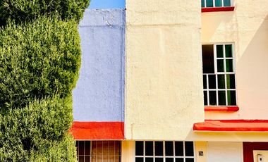 CASA EN VENTA NICOLAS ROMERO ATIZAPAN DE ZARAGOZA FUENTES DE SAN JOSE CREDITO INFONAVIT EN PRIVADA TRES RECAMARAS