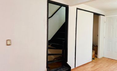 CASA EN VENTA NICOLAS ROMERO ATIZAPAN DE ZARAGOZA FUENTES DE SAN JOSE CREDITO INFONAVIT EN PRIVADA TRES RECAMARAS