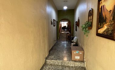 CASA EN VENTA EN URUAPAN MICHOACAN A MEDIA CUADRA DE PARQUE NACIONAL