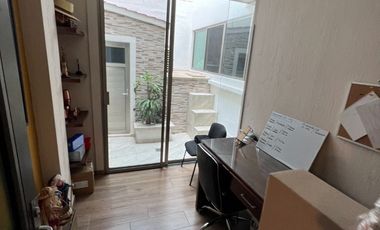 CASA EN VENTA EN URUAPAN MICHOACAN A MEDIA CUADRA DE PARQUE NACIONAL