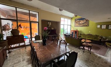 CASA EN VENTA EN URUAPAN MICHOACAN A MEDIA CUADRA DE PARQUE NACIONAL
