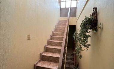 CASA EN VENTA EN URUAPAN MICHOACAN A MEDIA CUADRA DE PARQUE NACIONAL