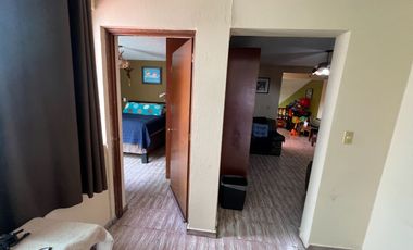 CASA EN VENTA EN URUAPAN MICHOACAN A MEDIA CUADRA DE PARQUE NACIONAL