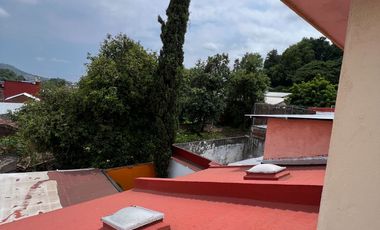 CASA EN VENTA EN URUAPAN MICHOACAN A MEDIA CUADRA DE PARQUE NACIONAL