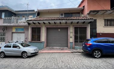 CASA EN VENTA EN URUAPAN MICHOACAN A MEDIA CUADRA DE PARQUE NACIONAL