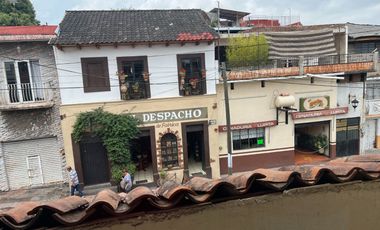 CASA EN VENTA EN URUAPAN MICHOACAN A MEDIA CUADRA DE PARQUE NACIONAL