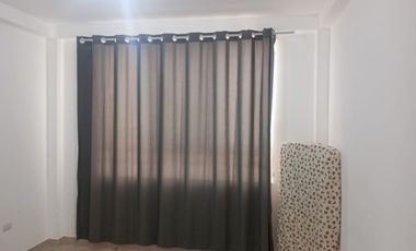 Casa de alquiler en la Urbanización La Joya, ave León Febres Cordero.