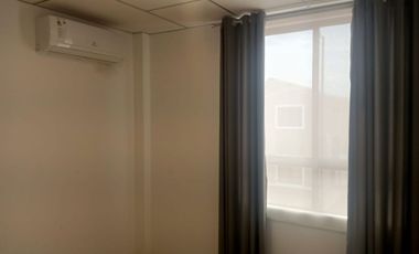 Casa de alquiler en la Urbanización La Joya, ave León Febres Cordero.