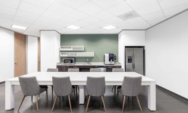 Discover many ways to work your way in Regus South Supermarket