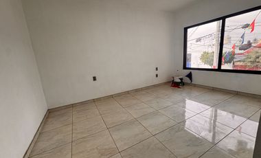 Última casa en venta a espaldas Forum Tlaquepaque, Roof Garden, 3 recámaras