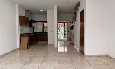 Última casa en venta a espaldas Forum Tlaquepaque, Roof Garden, 3 recámaras