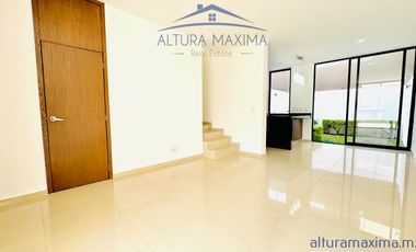 Casa en Venta Condominio en Lomas de Zapopan Punta Norte