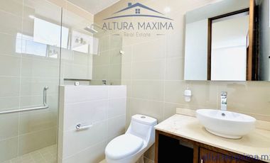 Casa en Venta Condominio en Lomas de Zapopan Punta Norte