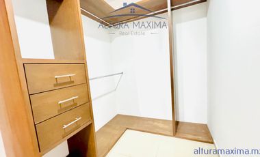 Casa en Venta Condominio en Lomas de Zapopan Punta Norte