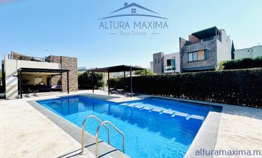 Casa en Venta Condominio en Lomas de Zapopan Punta Norte