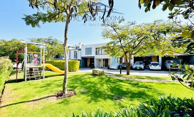 Casa en Venta Condominio en Lomas de Zapopan Punta Norte