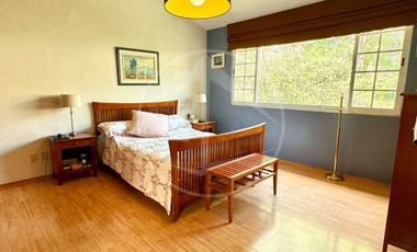 hermosa casa con jardín plano y salón de juegos en Club de golf Chiluca