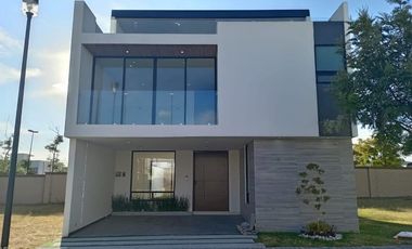 Excelente casa en venta, lomas angelopolis