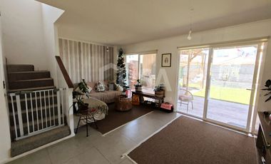 CASA 3 HABITACIONES, 3 BAÑOS EN CONDOMINIO CERRADO