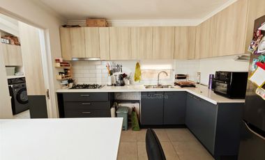 CASA 3 HABITACIONES, 3 BAÑOS EN CONDOMINIO CERRADO