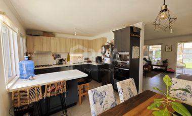 CASA 3 HABITACIONES, 3 BAÑOS EN CONDOMINIO CERRADO