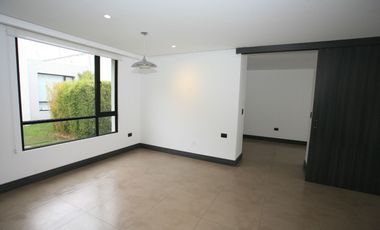 Oportunidad por Viaje! Hermosa Casa de Venta en Tumbaco