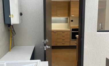 Oportunidad por Viaje! Hermosa Casa de Venta en Tumbaco