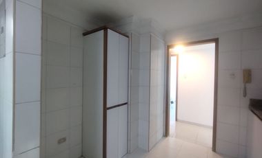Apartamento en arriendo en Riomar.