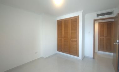 Apartamento en arriendo en Riomar.