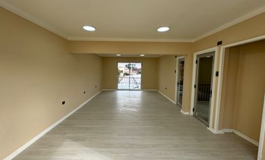 Gran casa comercial RENTANDO en pleno centro de Chillán
