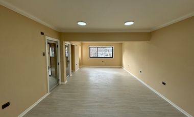 Gran casa comercial RENTANDO en pleno centro de Chillán