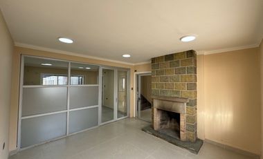 Gran casa comercial RENTANDO en pleno centro de Chillán