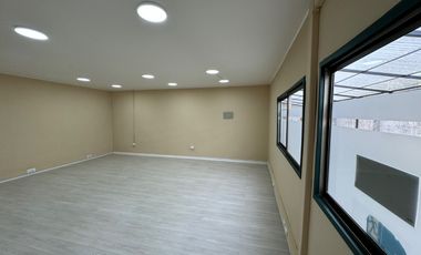 Gran casa comercial RENTANDO en pleno centro de Chillán