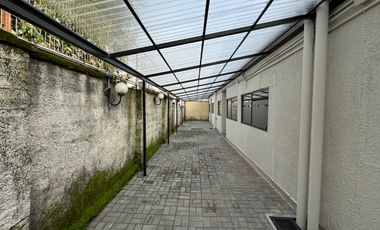 Gran casa comercial RENTANDO en pleno centro de Chillán