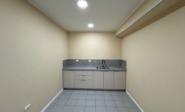 Gran casa comercial RENTANDO en pleno centro de Chillán