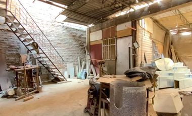Se Vende Casa Comercial En Av. Miguel Iglesias - 170M2