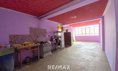 Se Vende Casa Comercial En Av. Miguel Iglesias - 170M2