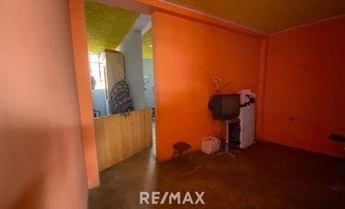 Se Vende Casa Comercial En Av. Miguel Iglesias - 170M2