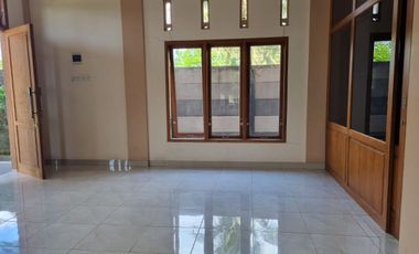 Rumah Mewah 2 Lantai Harga Murah Dengan Tanah Super Luas